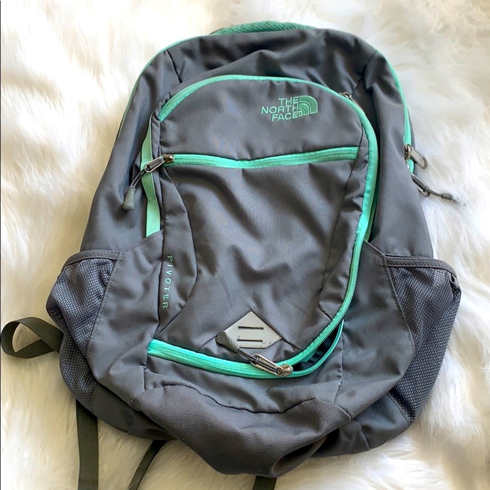 ✖️SOLD✖️The North Face backpack